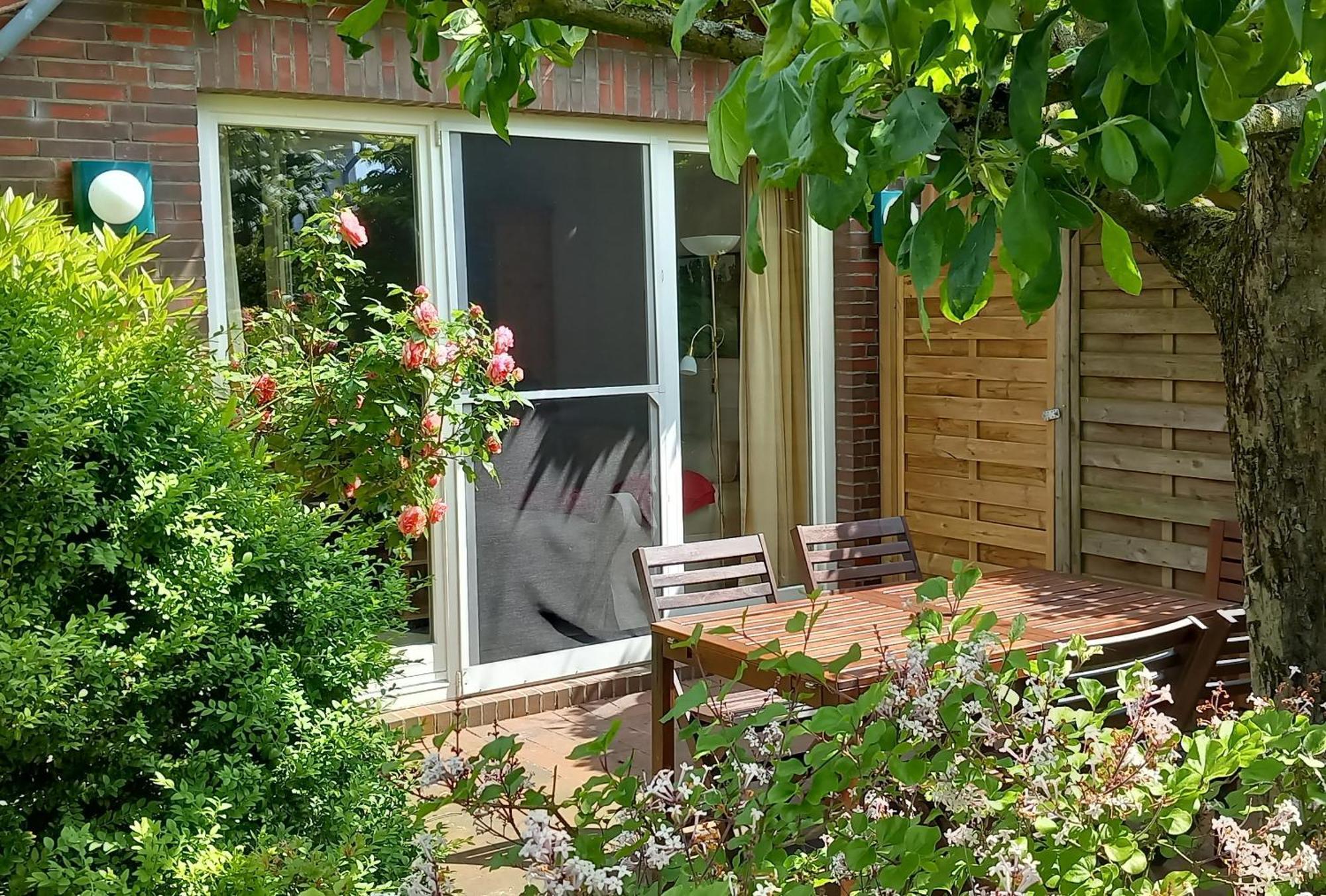 Apartamento Am Apfelbaum Esens Exterior foto